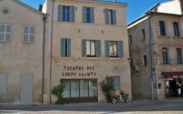 Théâtre des corps saints