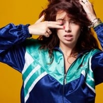 Emma Bojan — Attends-Moi, j'arrive !
