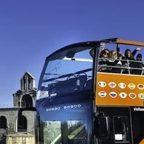 Avignon en bus à arrêts multiples