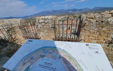 Découverte de la Chapelle des Pénitents Blancs et de la Tour Ripert